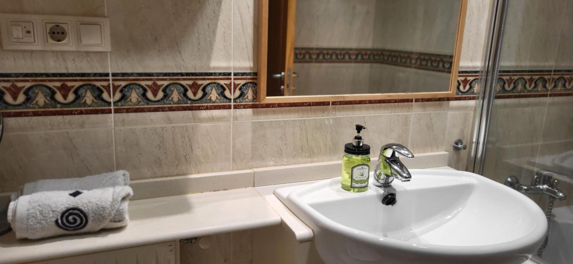 Appartamento Apartamento En Coruna Con Parking La Coruña Esterno foto